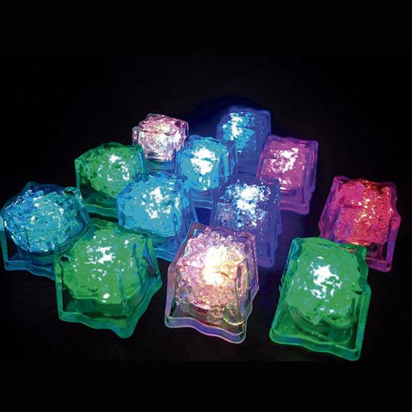 Cubo de hielo con luz